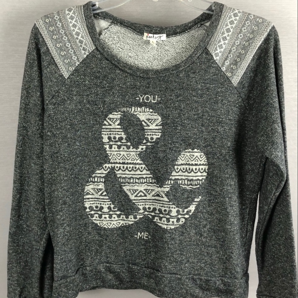Kiss &.Cry Graphic “You & Me” Sweatshirt SZ L